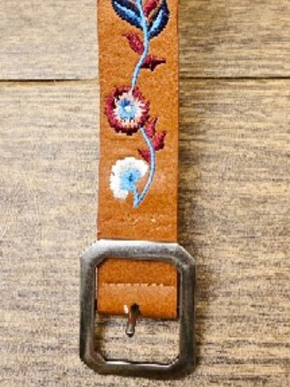 JESSICA SIMPSON Women's 100% Polyurethane Floral Print Cognac/Silver Belt - XL